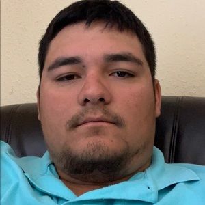 Meet your Posher, Genaro tomas